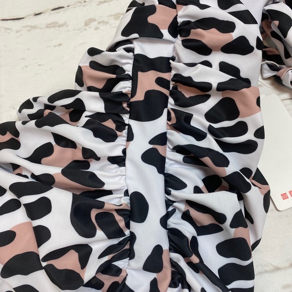 5 for $20 Animal print one piece - Picture 6 of 6